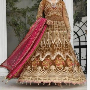 Pakistani dress Eid sale